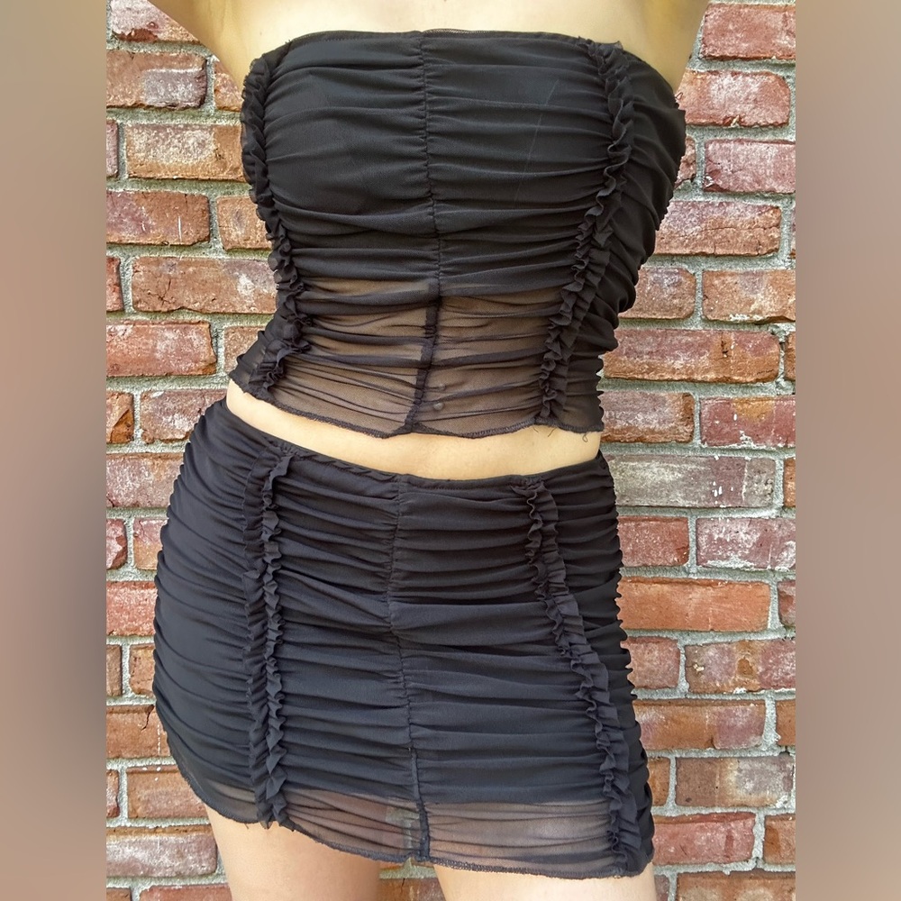 Gorgeous sheer set with no tags